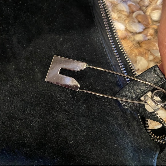 Authentic Vintage Furla Suede - Picture 7 of 10